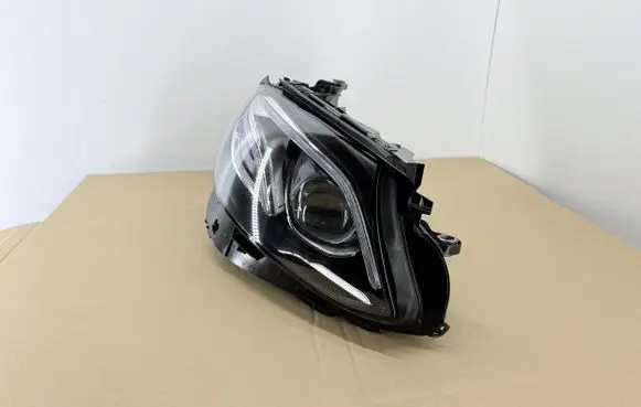Mercedes-Benz E W213 Headlight/headlamp A2139069608 1EX2017L