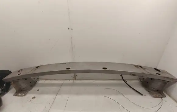 Toyota Auris E180 Front bumper cross member