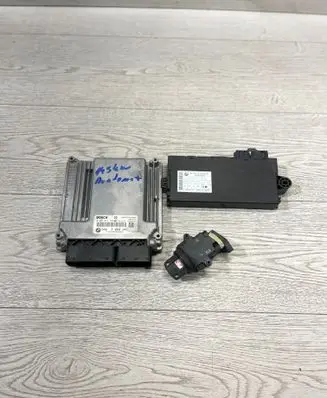 BMW 5 E60 E61 Engine ECU kit and lock set 7809941 0281015130 170059888