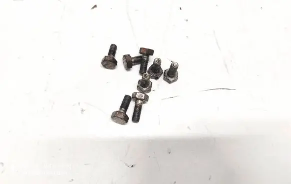 Peugeot 607 Nuts/bolts 