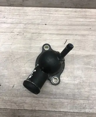 Audi A6 S6 C7 4G Engine coolant pipe/hose 04L121131AE
