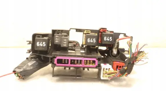 Audi A4 S4 B8 8K Fuse box set