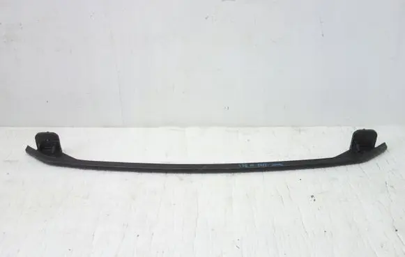 Hyundai i30 Front bumper cross member
