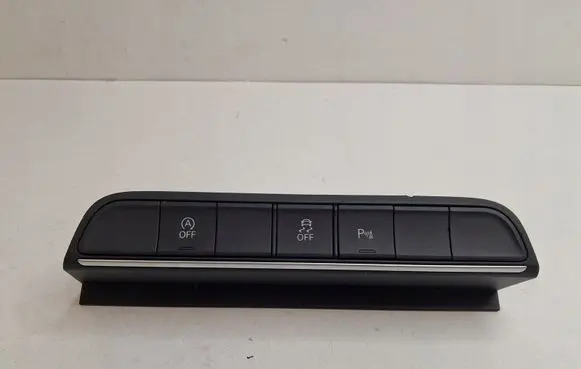 Audi Q3 Central console control unit 8U1941567A