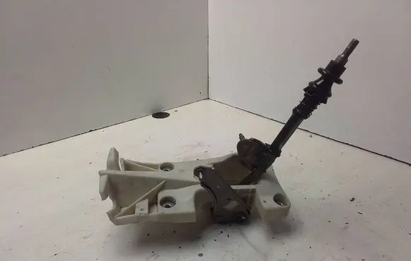 Nissan Primera Gear shifter/selector 