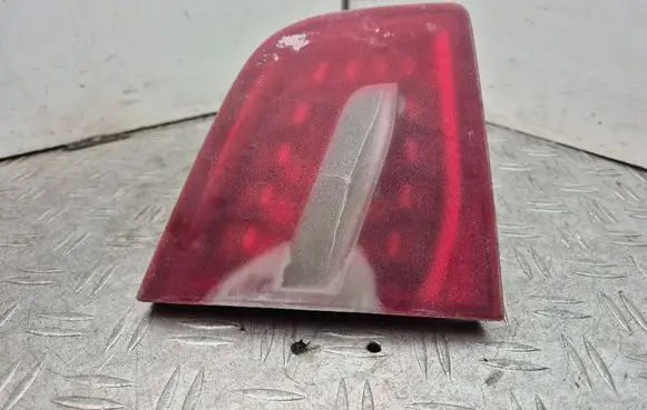 Tailgate rear/tail lights
