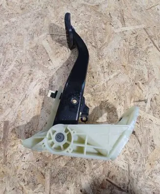 BMW 3 F30 F35 F31 Brake pedal 6860647