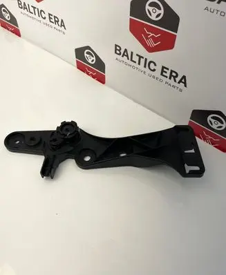 Engine bonnet (hood) release handle