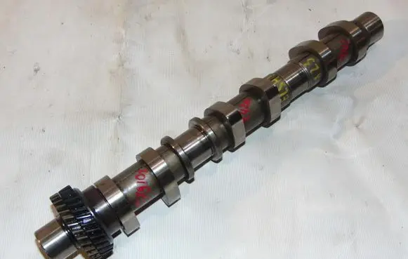 Renault Vel Satis Camshaft 7701052897