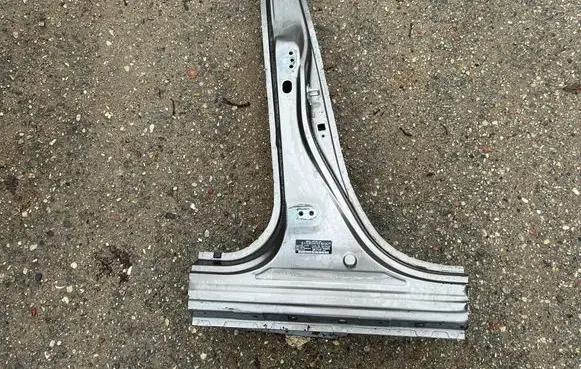 Subaru Forester SL Pillar (middle) 
