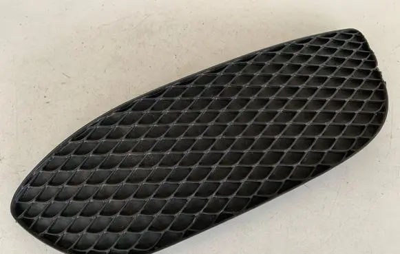 Mercedes-Benz C W205 Front bumper lower grill A2058850823