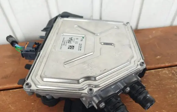 Peugeot 208 Other control units/modules 9854901080