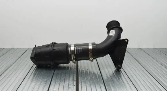 Ford Kuga II Intercooler hose/pipe F1B16C750AC HV616C898AA