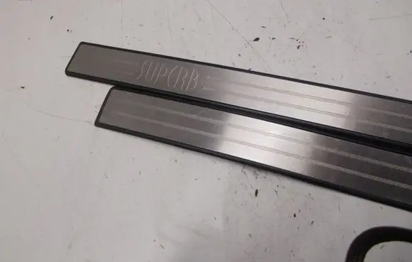 Skoda Superb B5 (3U) sill trim set (inner) 