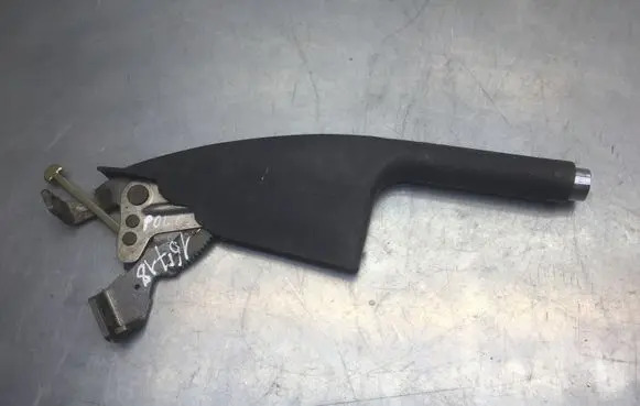 Volkswagen Polo Hand brake release handle 