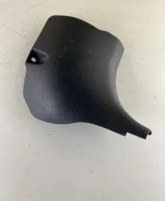 Foot area side trim
