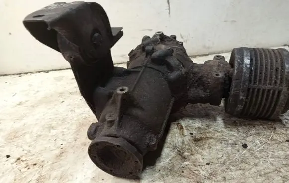 Volkswagen Golf II Rear differential 009525053A