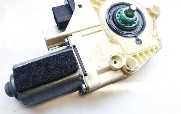 Audi A6 S6 C6 4F Front door window regulator motor 4F0959801D