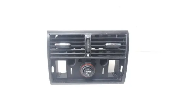 Rear air vent grill