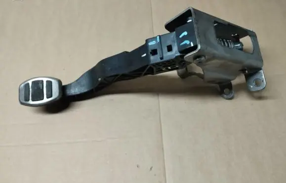 Clutch pedal