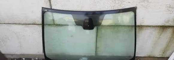 Nissan Qashqai Front windscreen/windshield window 2010R