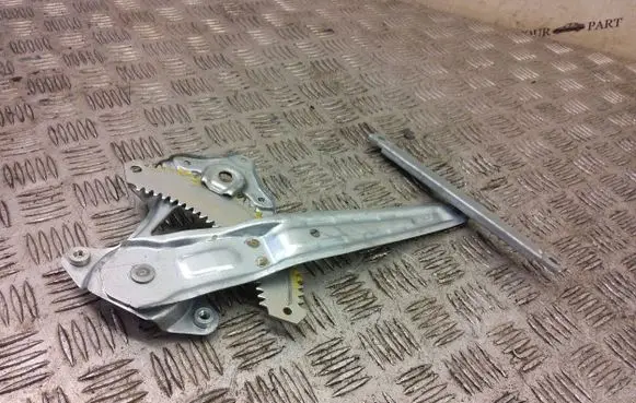 Nissan Juke II F16 Rear window lifting mechanism without motor