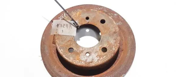 Nissan Almera N16 Rear brake disc neventiliuojamas