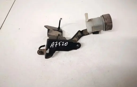 Honda Stream Brake fluid reservoir 