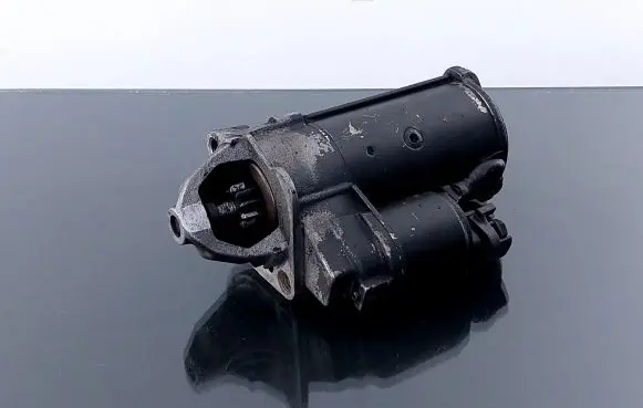 Volkswagen PASSAT B5 Starter motor 220500 068911024E 068911024