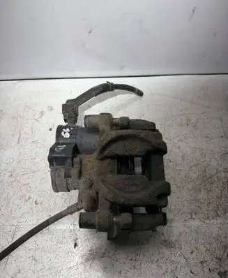 Subaru Outback (BS) Rear brake caliper 26620AL030