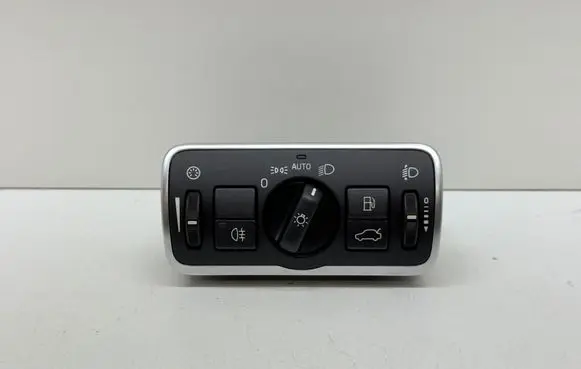 Volvo XC60 Light switch 30739456 10096705 131204C