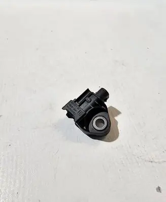 Mercedes-Benz E W213 Airbag deployment crash/impact sensor A2139051300 869108