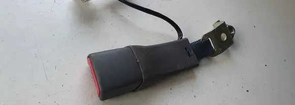 Toyota Prius (XW30) Rear seatbelt buckle