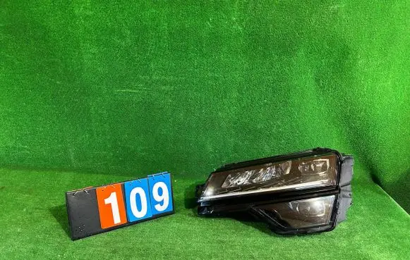 Skoda Karoq Headlight/headlamp 57B941015D 0021590402