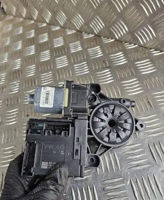 Front door window regulator motor