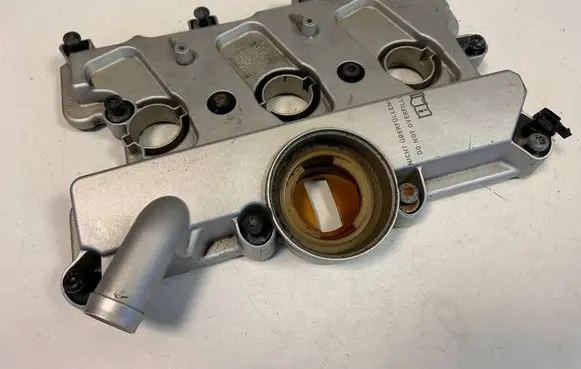 Audi A6 S6 C7 4G Rocker cam cover 06E103471P