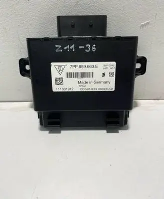 Porsche Cayenne (92A) Voltage converter/converter module 7PP959663E CDG051213 111001912