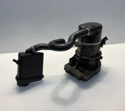 Mercedes-Benz S W221 Power steering pump A2214601080 2214601080