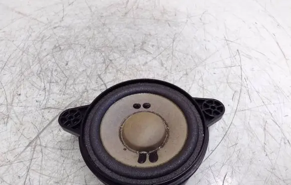 Mercedes-Benz GLA W156 X156 Panel speaker A2468200202 ZGS00113216 90008010708