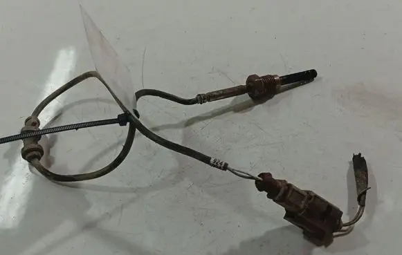 Volkswagen PASSAT B6 Exhaust gas temperature sensor 03G906088