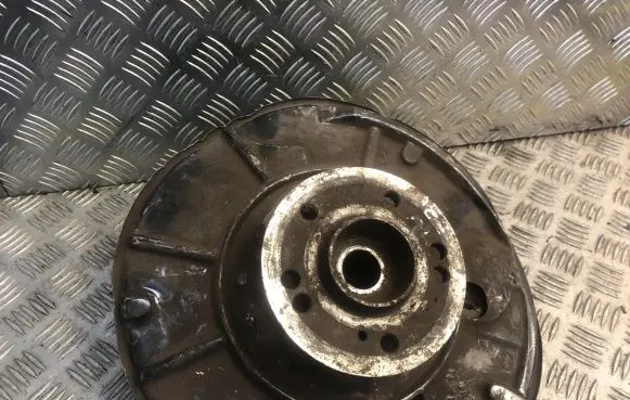 Mercedes-Benz S W220 Rear wheel hub