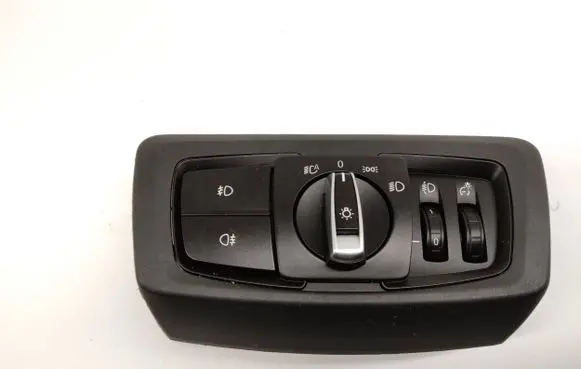 BMW 2 F45 Light switch 9311729