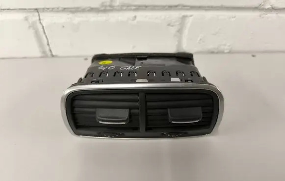 Audi A6 S6 C7 4G Rear air vent grill 4G0819203 9026000