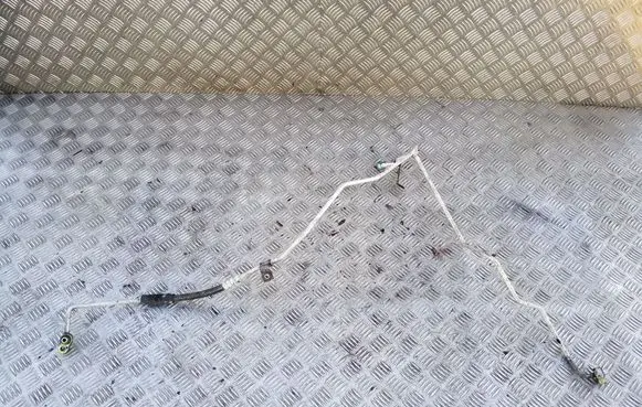 Air conditioning (A/C) pipe/hose