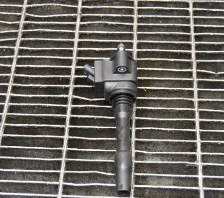 BMW 2 F22 F23 High voltage ignition coil 77850002 8643360