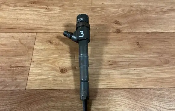 Fuel injector