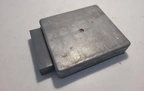 Ford Mondeo Mk III Engine control unit/module 1S7F12A650CAF