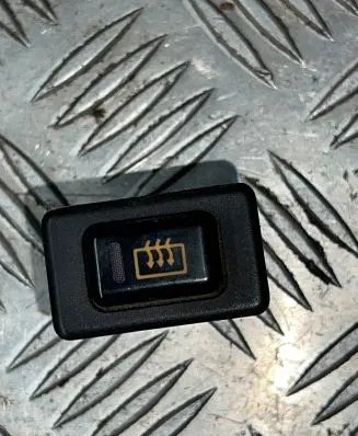 Mitsubishi Pajero Windscreen/window heater switch