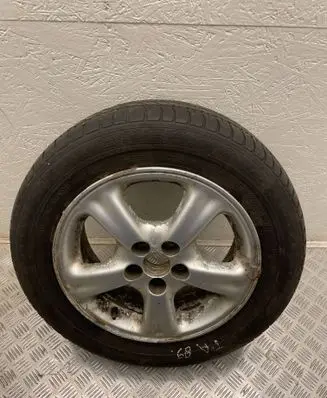 Toyota Avensis T220 R15 spare wheel 