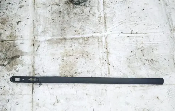 Renault Laguna I Front door trim (molding) 7700411992